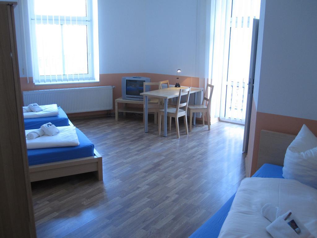 Hotel My Bed Dresden Rum bild