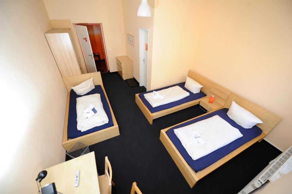 Hotel My Bed Dresden Rum bild