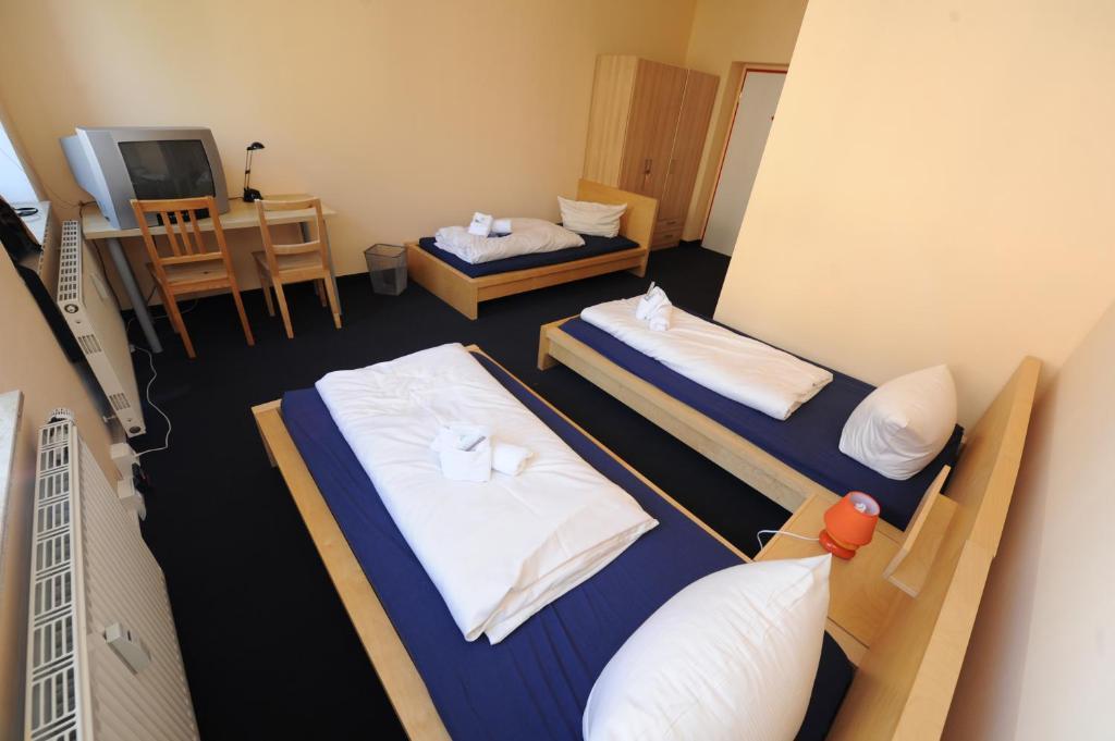 Hotel My Bed Dresden Rum bild
