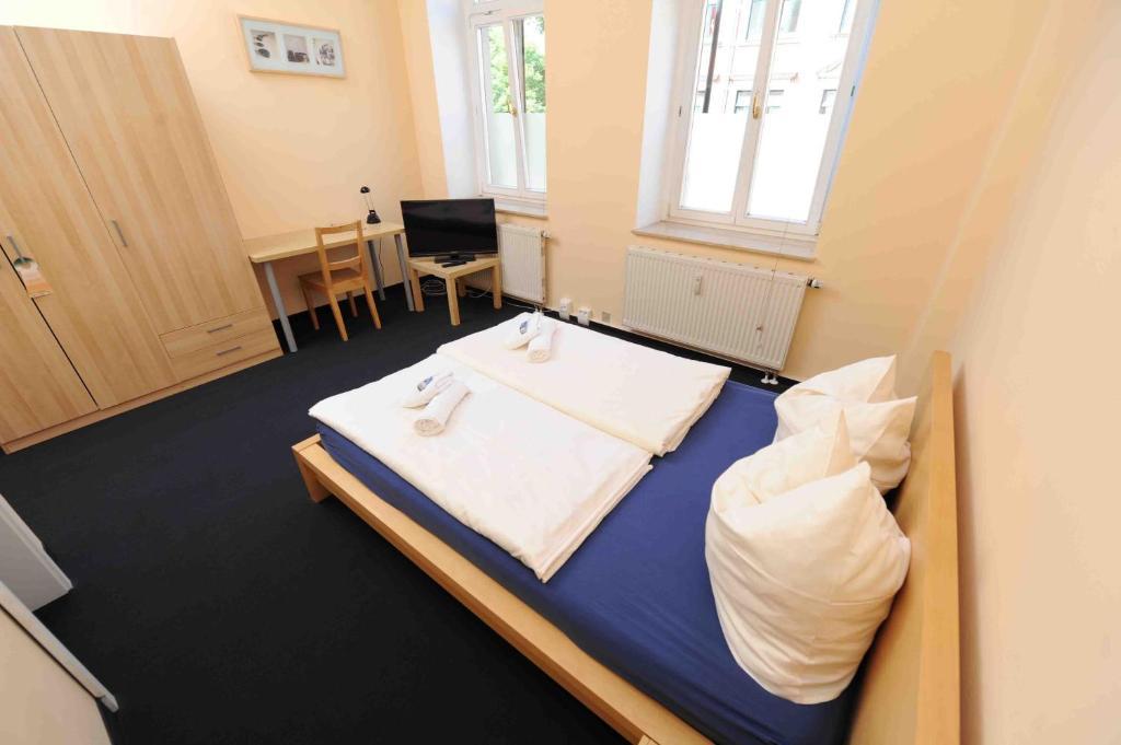 Hotel My Bed Dresden Rum bild